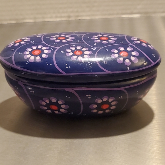 Vintage Red Clay Purple Mexican Folk Art Floral Hand Painted Oval Trinket Box - Picture 3 of 12